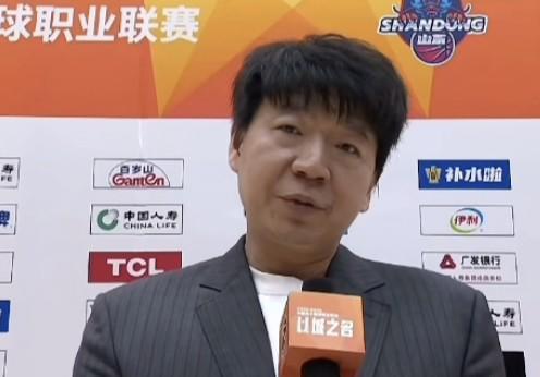 乐鱼体育官方网站-邱彪：今晚的三分出手太少我不太满意，大家还是要敢于投篮