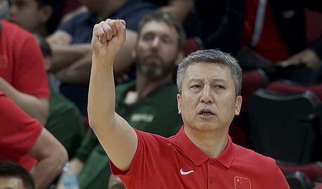 乐鱼体育app下载-下课危机解除？2场险胜，郭士强更衣室大哭，原因曝光，赵睿祝福