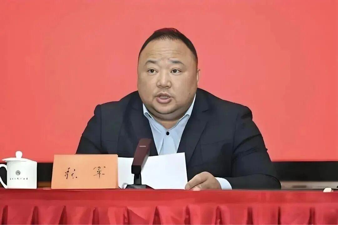 乐鱼体育官方网站-首个被查的奥运冠军，居然与太胖有关？